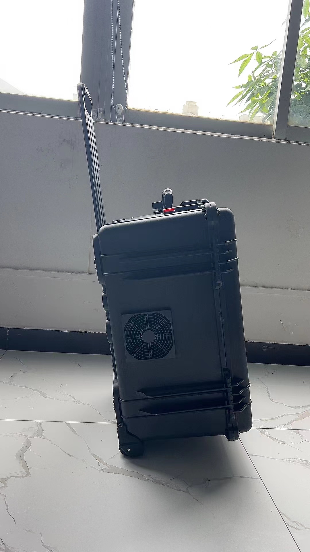 南充手拉箱型移动通信干扰器